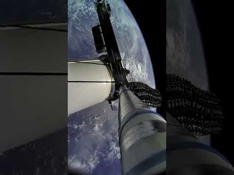 SpaceX Shows Off Amazing View of Starlink Satellites