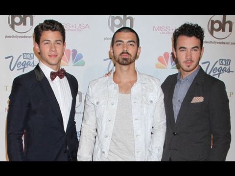 The Jonas Brothers&#039; Sibling Rivalry! The Band Cancels 19-Date Tour Due to Creative Differences