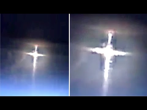 Something Strange Is Appearing In The Sky Worldwide