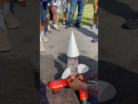 Water Bottle Rocket 🚀 #stem #experiment #science